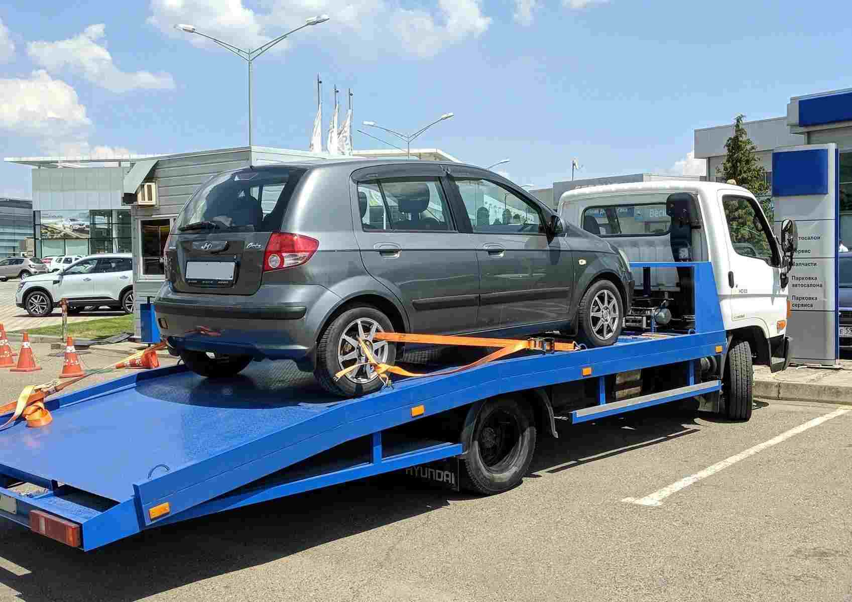 Эвакуатор малолитражных автомобилй в Тюмени надорого и быстро -  «ЭвакуаторПрофи»‎